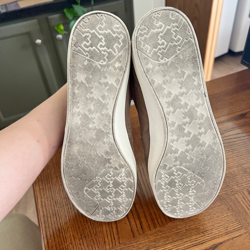 Dr. Scholl's Madison Cloud Slip-On Sneaker - Picture 6 of 9
